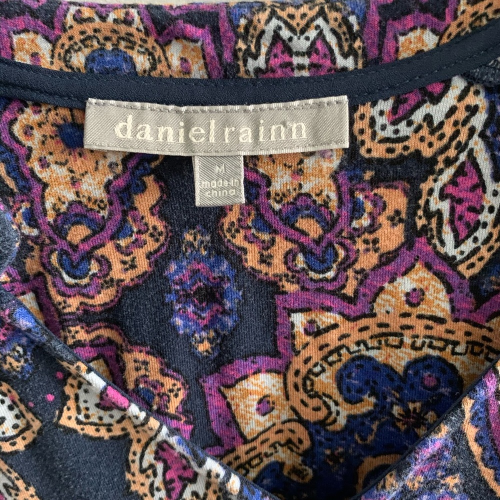 Blouse - Picture 2 of 3